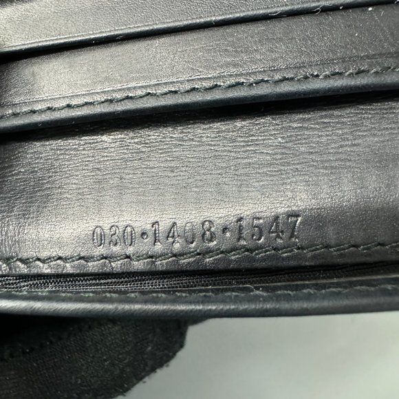 Authentic Vintage Gucci Dark Blue Soft Leather Bi-fold Wallet - Picture 11 of 16